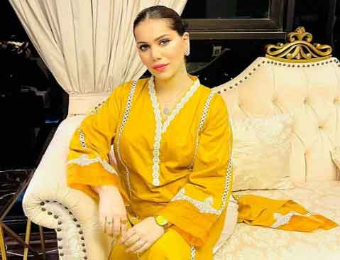 غنا علی کا خواتین کو اپنے شوہر متاثر کرنے کیلئے خوبصورت لباس پہننے کا مشورہ