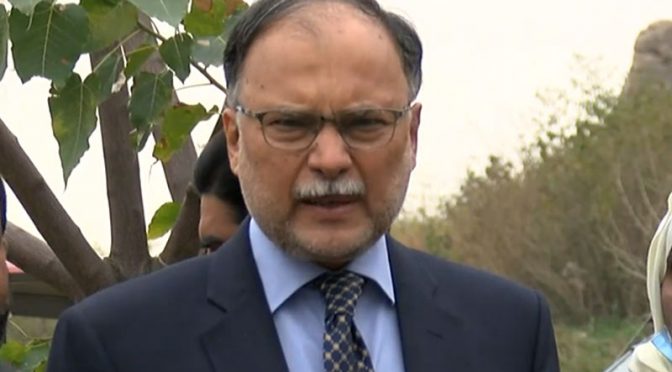 کسی کے خلاف انتقامی کارروائی نہیں کریں گے قانون کو اپنا راستہ لینے دیا جائے گا،احسن اقبال
