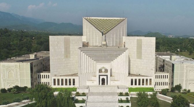 ملزم کا نام کیا ہے؟ جناب عالی ۔۔ جناب