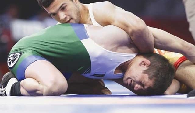 ایشین ریسلنگ چیمپئن شپ میں پاکستان کے دو ریسلرز کو شکست