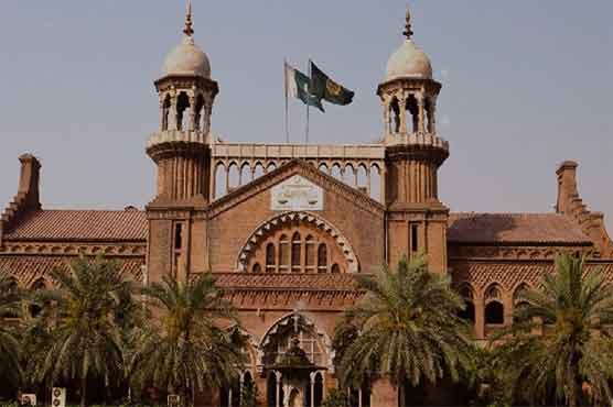نومنتخب وزیراعلیٰ حمزہ شہباز سے حلف نہ لینے کیخلاف لاہور ہائیکورٹ میں درخواست