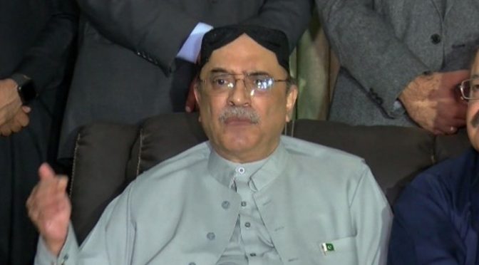 پیپلز پارٹی فی الحال وزارتیں نہیں لے گی، پہلے دوستوں کو ایڈجسٹ کریں گے : آصف علی زرداری