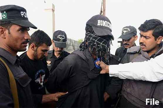 کراچی پولیس نے ملیر سے خطرناک دہشتگرد گرفتار کر لیا، دھماکہ خیز مواد برآمد