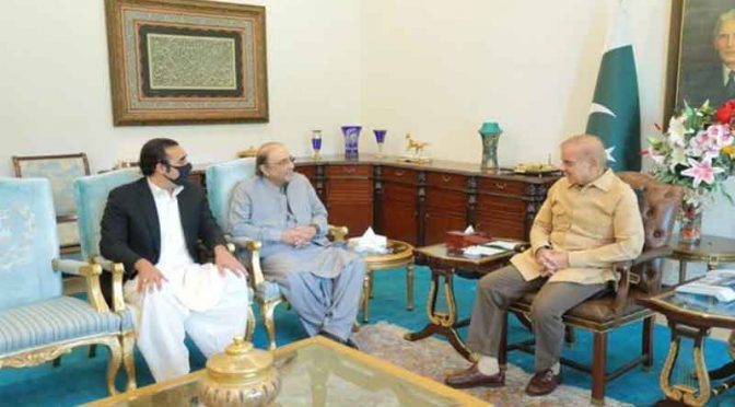 وزیرِ اعظم شہباز شریف سے آصف زرداری اور بلاول بھٹو کی ملاقات