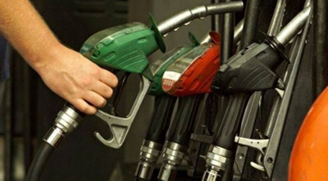 اوگرا نے ملک میں پیٹرولیم مصنوعات کی قلت کی خبریں مسترد کردیں