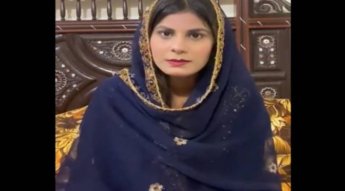 کراچی سے لاپتہ نمرہ کاظمی کا نکاح کے بعد ویڈیوبیان سامنے آگیا