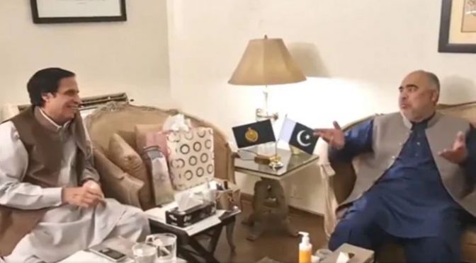 ’عمران خان آپ کی قدر کرتے ہیں‘: اسد قیصر کی پرویز الٰہی سے گفتگو
