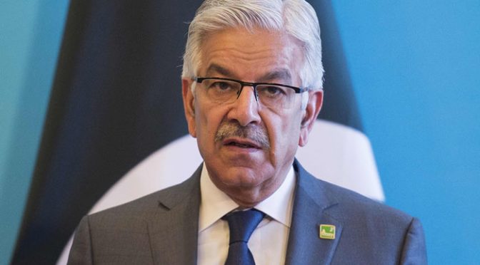چاہتے ہیں معاشی معاملات ٹھیک ہوں، اگلے مرحلے میں الیکشن کرائیں گے: خواجہ آصف