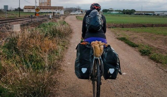 افغان شہری فریضہ حج کی ادائیگی کے لیے سائیکل پر روانہ