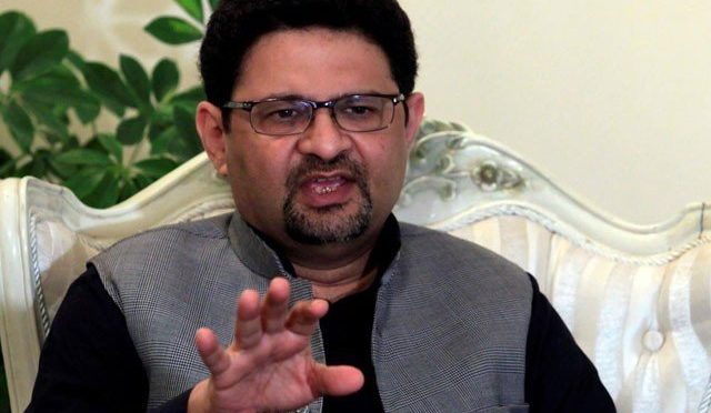 عمران خان کی حکومت میں کیے گئے آئی ایم ایف معاہدے سے نکلیں گے تو ڈالر نیچے آئے گا، وزیر خزانہ