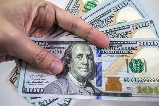 روپے کی پھر بے قدری، امریکی ڈالر مزید 98 پیسے مہنگا