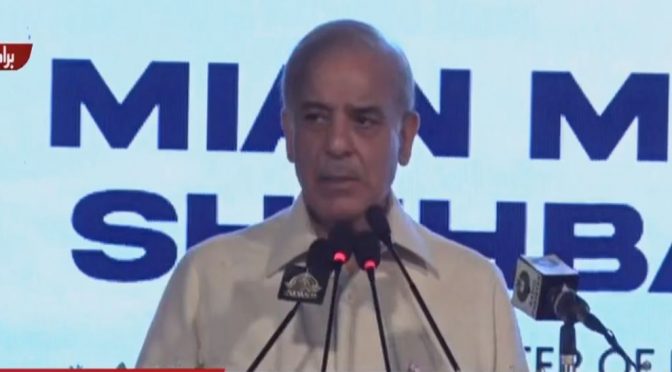 قرآن پاک کی تعلیمات پر عمل پیرا افراد ہی دین و دنیا کما رہے ہیں، وزیر اعظم