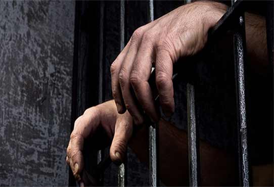 سرکاری ہسپتال کے نام پر اربوں روپے کے طبی آلات کلیئر کرانیوالا گروہ گرفتار