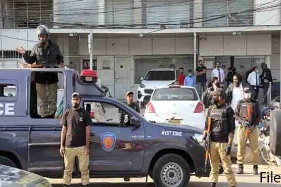 کراچی: شاہ لطیف ٹاؤن میں نیشنل ہائی وے پر پولیس مقابلہ، 5 انتہائی مطلوب ملزمان گرفتار