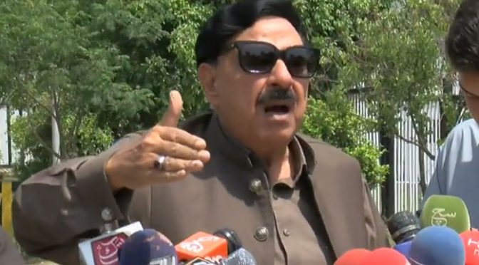 عمران خان کو گرفتار کیا گیا تو لوگ پورے ملک سے نکلیں گے، شیخ رشید