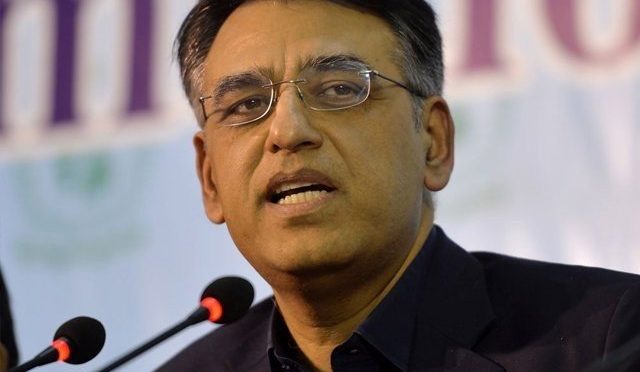 مفتاح اسماعیل نے مہنگائی کم کرنے سے متعلق متعدد جھوٹ بولے، اسد عمر