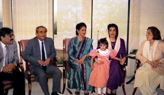 بلاول کا دادی کے انتقال پر تعزیتی پیغام، یادگاری تصاویر شیئر کردیں