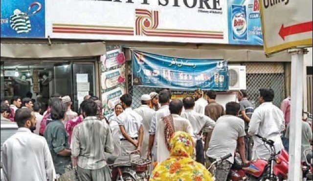 وزیر اعظم کی یوٹیلیٹی اسٹورز کے باہر شیڈ اور واٹرکولر لگانے کی ہدایت