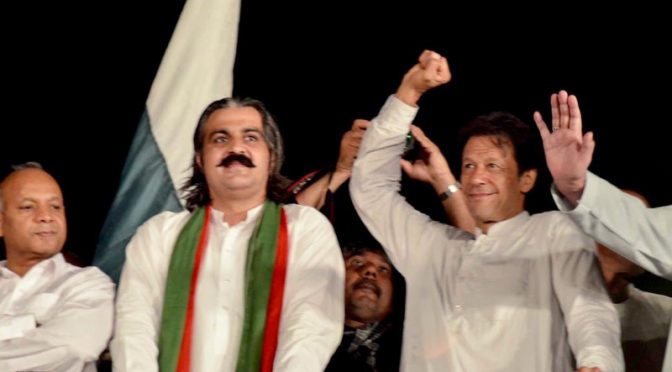 عمران خان کے گھر کے قریب فائرنگ، علی امین گنڈا پور اور ٹائیگر فورس کے انچارج پر مقدمہ درج