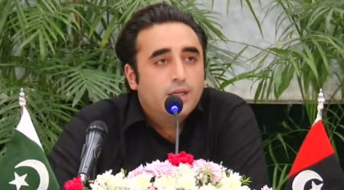 یہ وقت سیاسی دکانداری چمکانے کا نہیں ہے، وزیر خارجہ