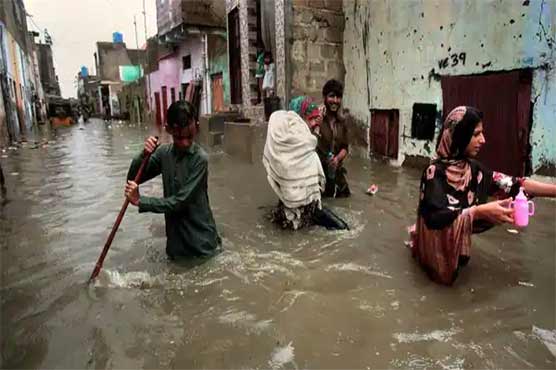 کرک، بارشوں سے تباہی، متعدد علاقے زیر آب، ٹانک میں شہریوں کی نقل مکانی