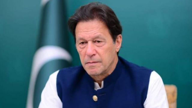 عوام بدمعاشوں کی مہنگائی کے بوجھ تلے دبے جا رہے ہیں، عمران خان