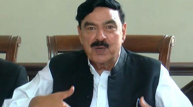 مدد کے بجائے کمپنی کی مشہوری کو لوگ خوب سمجھتے ہیں، شیخ رشید