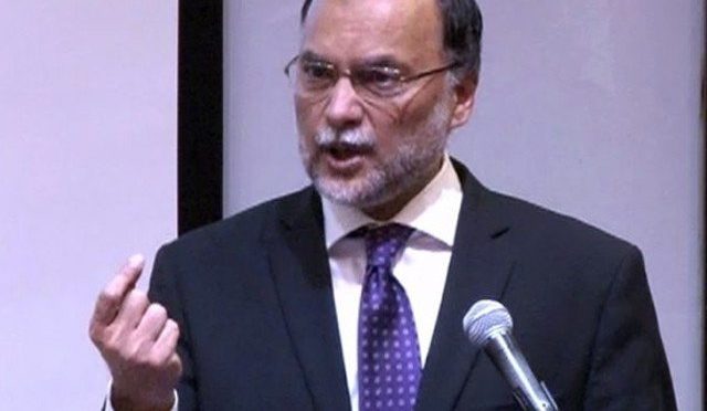 عمران خان ایک کھلاڑی تھا مگر اس نے نفرتوں کی بنیاد رکھی، احسن اقبال