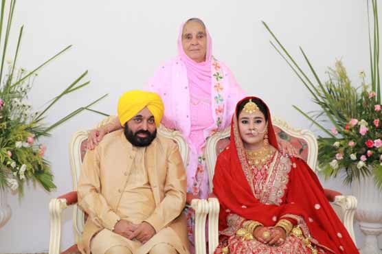 بھارتی پنجاب کے وزیراعلیٰ بھگونت مان شادی کے بندھن میں بندھ گئے
