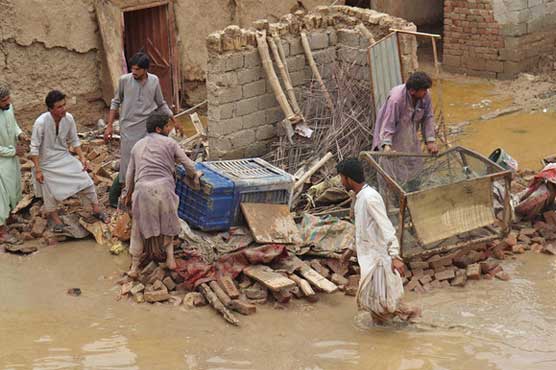ملک میں بارشوں اور سیلاب نے تباہی مچا دی، 356 افراد جاں بحق