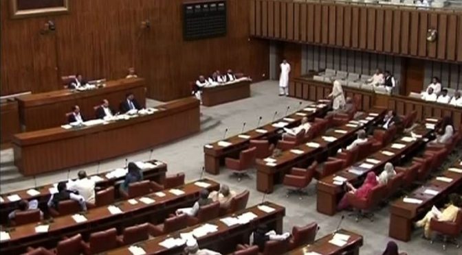 سینیٹ، عارف علوی اور عمران خان سمیت دیگر کیخلاف آرٹیکل 6 کے تحت کارروائی کیلئے قرار داد جمع