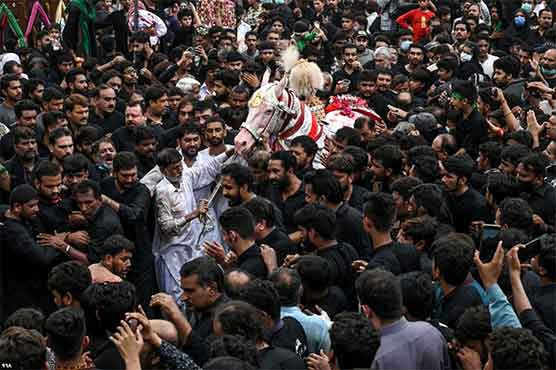 ملک بھر میں یوم عاشور کے جلوس، سکیورٹی سخت، مختلف شہروں میں موبائل سروس بند