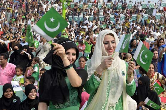 آزادی کی ڈائمنڈ جوبلی، بڑے جشن کی بڑی تیاریاں، گلیاں بازار سج گئے