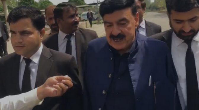 سیاسی نفرتیں ملکی سلامتی کے لیے خطرہ بن گئی ہیں، شیخ رشید