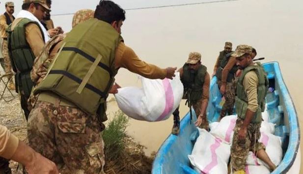 آرمی کا سیلاب متاثرین کیلئے امدادی رقوم جمع کرنے کا کوئی اکاؤنٹ نہیں: آئی ایس پی آر