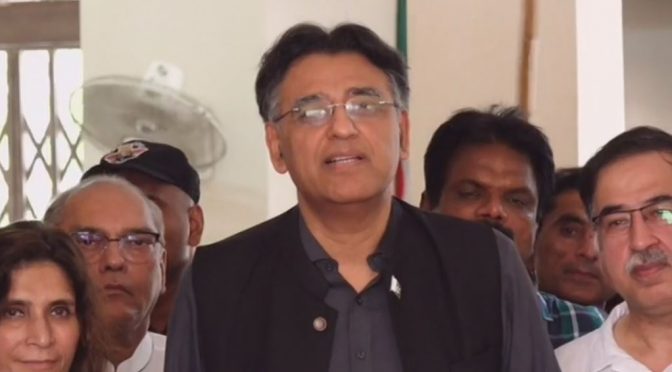 قوم آج رات عمران خان کے ساتھ مل کر پاکستان کی 75ویں سالگرہ کا جشن منائے گی، اسد عمر