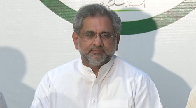 نیب سے پوچھا جائے کہ جھوٹے کیس کس کے کہنے پر بنائے گئے ؟، خاقان عباسی