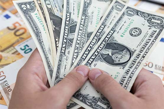 ڈالر کا مسلسل زور، روپیہ کمزور، امریکی کرنسی کی قدر میں مزید اضافہ