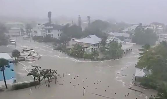 سمندری طوفان”ایان” فلوریڈا سے ٹکرا گیا
