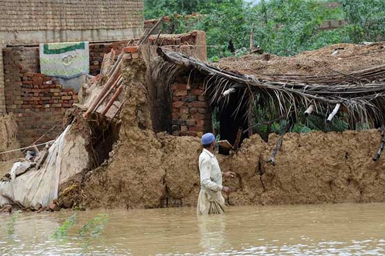 بے رحم سیلابی ریلوں کی تباہ کاریاں نہ رکیں مزید 27 اموات، مکان، سڑکیں کھنڈر