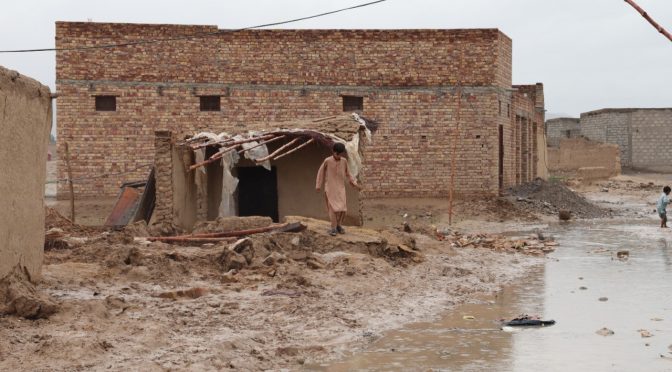 کوکا کولا کی جانب سے پاکستان میں سیلاب متاثرین کی امداد کیلئے CARE  کو فنڈز کی فراہمی