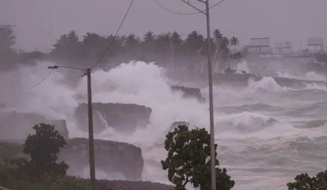 طاقتور سمندری طوفان سے کیوبا تاریکی میں ڈوب گیا