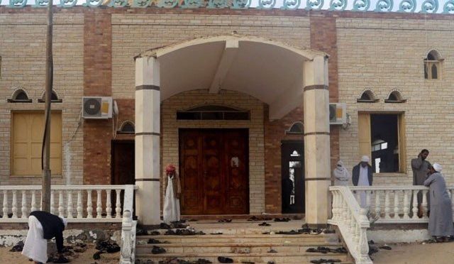 مصر؛ مسجد میں چاقو بردار شخص کے حملے میں ایک نمازی شہید