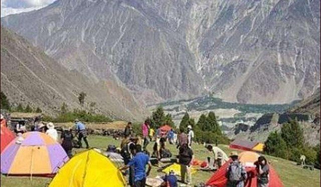 سیلابی صورتحال کے بعد غیرملکی اور ملکی سیاحوں نے سیاحتی مقامات کا رخ کرلیا