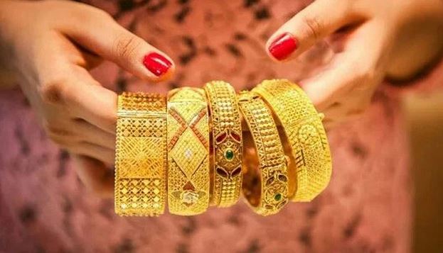 عالمی صرافہ میں سستا ہونے کے باوجود ملک میں سونا مہنگا ہوگیا