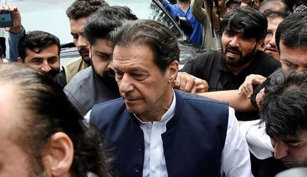عمران خان کے وارنٹ گرفتاری جاری