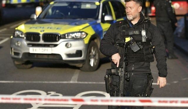 لندن میں فائرنگ کے واقعے میں 2 افراد ہلاک اور 1 زخمی