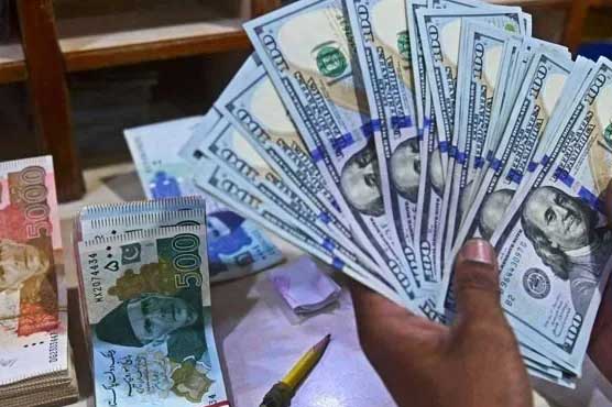 روپے کی بے قدری، ڈالر مزید مہنگا، سٹاک مارکیٹ میں اضافہ