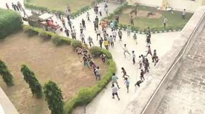 فائنل میچ، پاکستان کے نعرے لگانے والے کشمیریوں پر بھارت میں تشدد