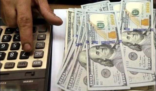 ڈالر کی انٹربینک قیمت 223 روپے سے بھی زائد ہوگئی